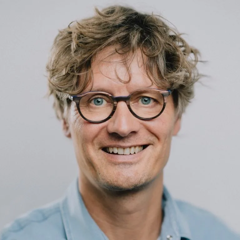 michael de geyter headshot